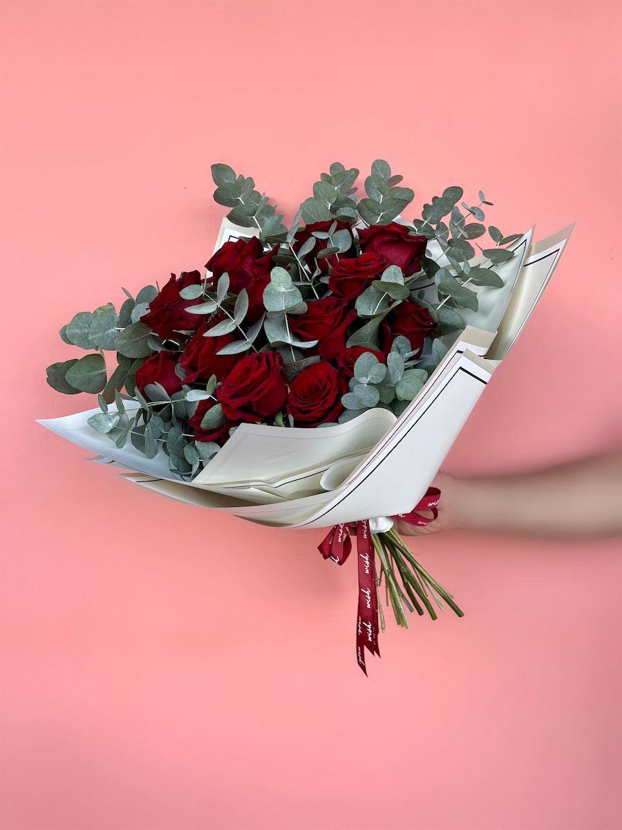 Evvered Kırmızı Gül Buketi Kadınlara Çiçekler