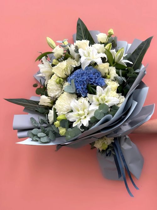 white-beauty-lilyumlu-buket.jpg