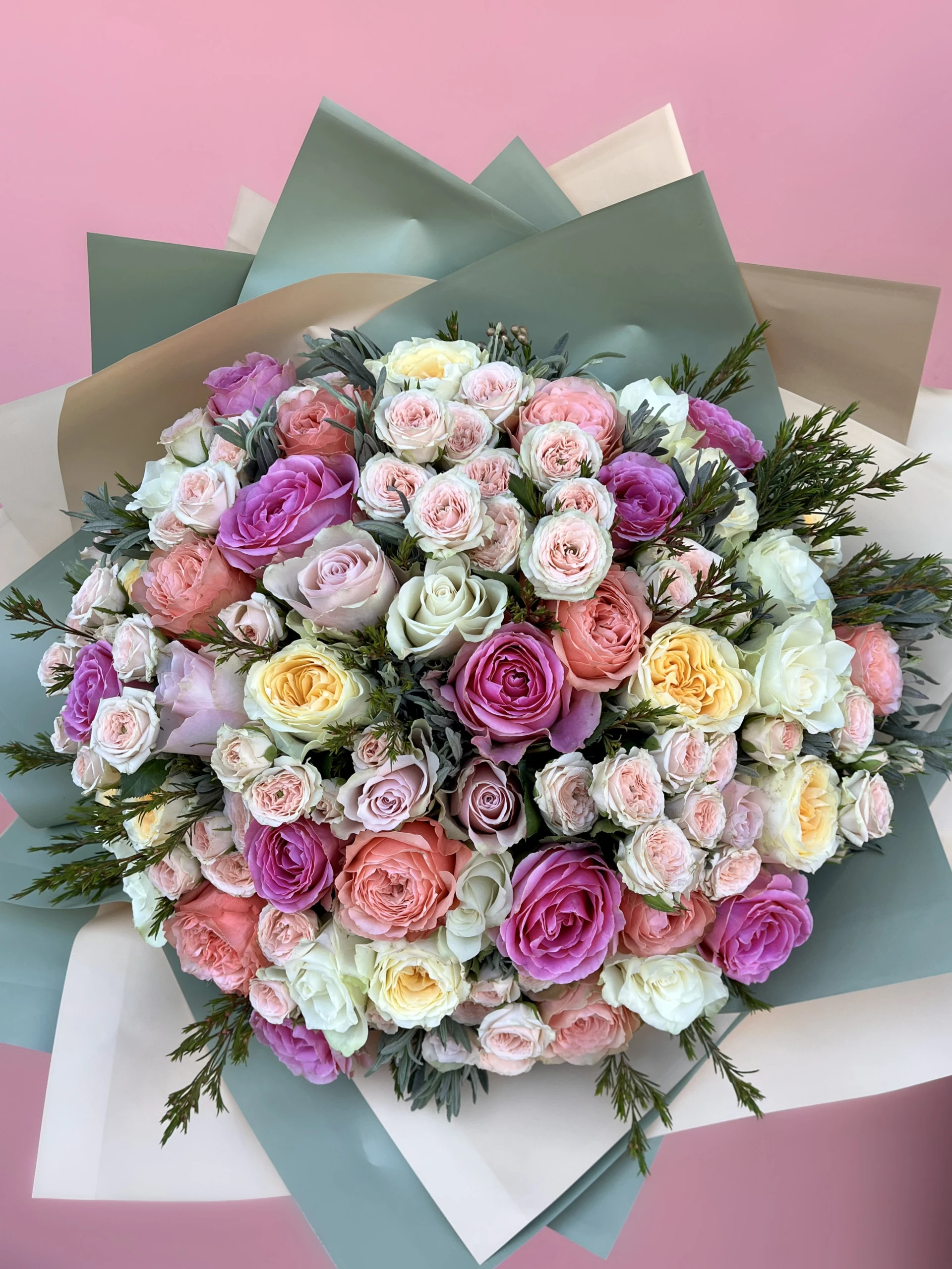 Sevdiklerinize İsimlerini Taşıyan Çiçekler Hediye Edin