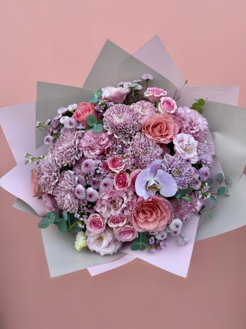 Blush Hermosa Karışık Buket