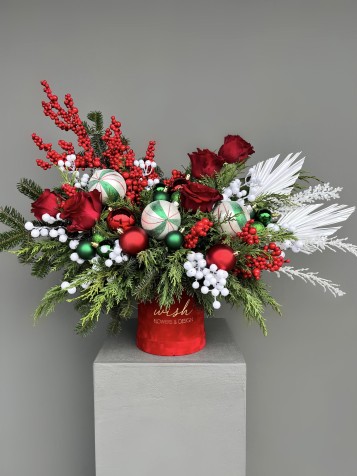 Jingle Bloom Kırmızı Kadife Kutuda Yılbaşı Aranjmanı