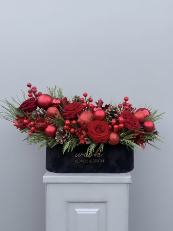 Siyah Kadife Kutuda Winter Red Yılbaşı Aranjmanı