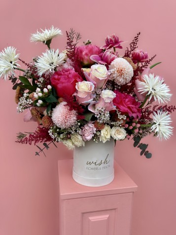 Krem Kadife Kutuda Blush Coral Lüks Aranjman