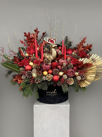 Black Love Grand Deluxe Geyikli & Mumlu Yılbaşı Aranjmanı