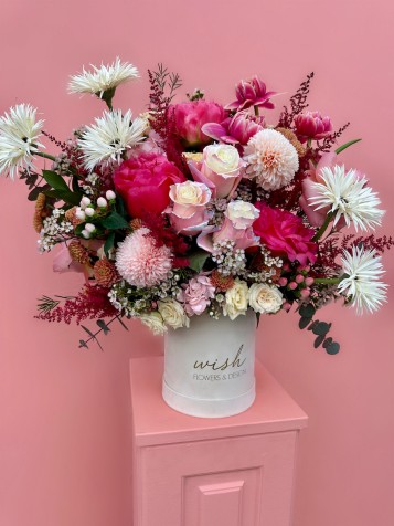 Krem Kadife Kutuda Blush Coral Lüks Aranjman