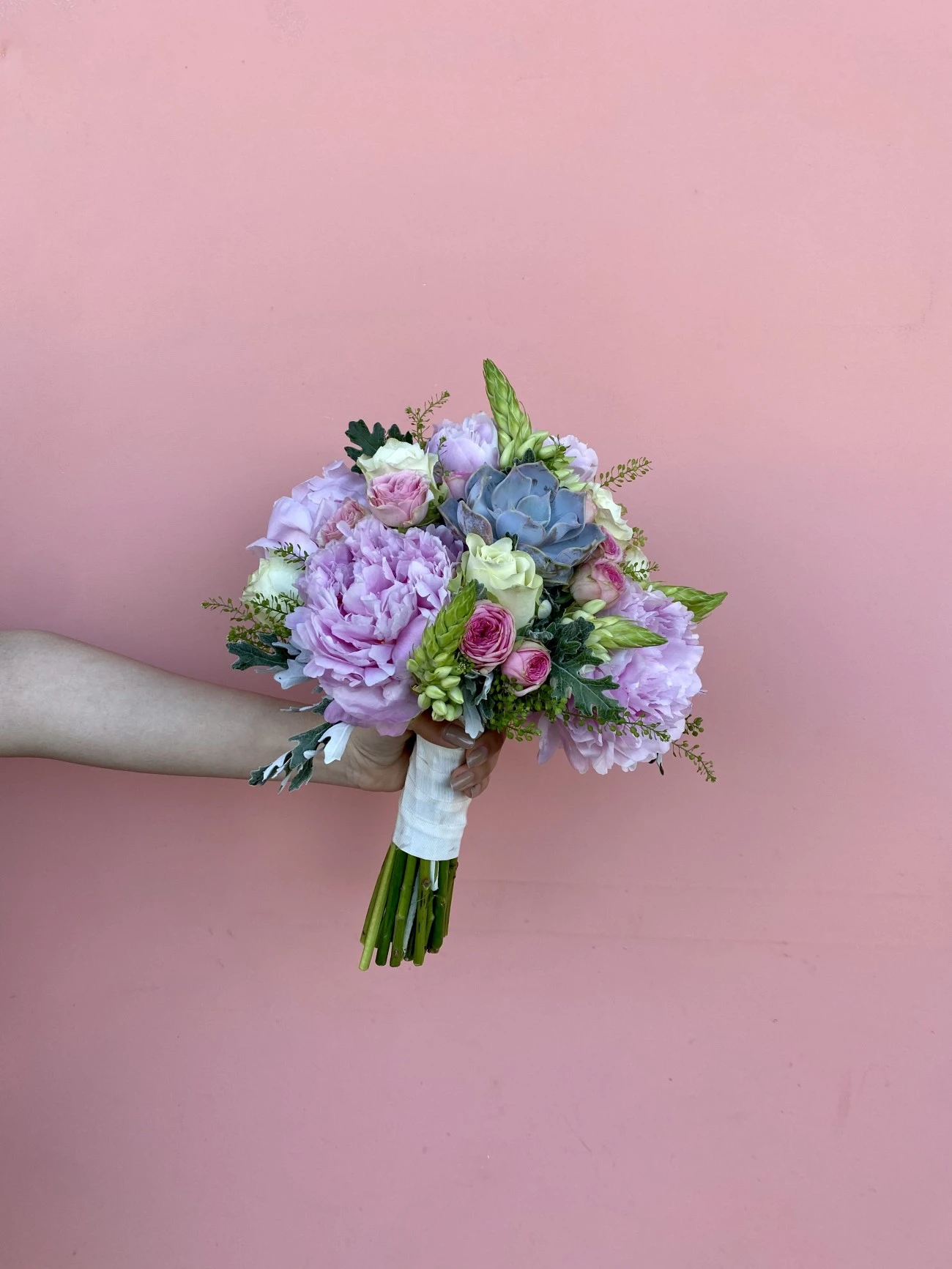 Pembe Şakayıklı Gelin Buketi & Damat Yaka Çiçeği