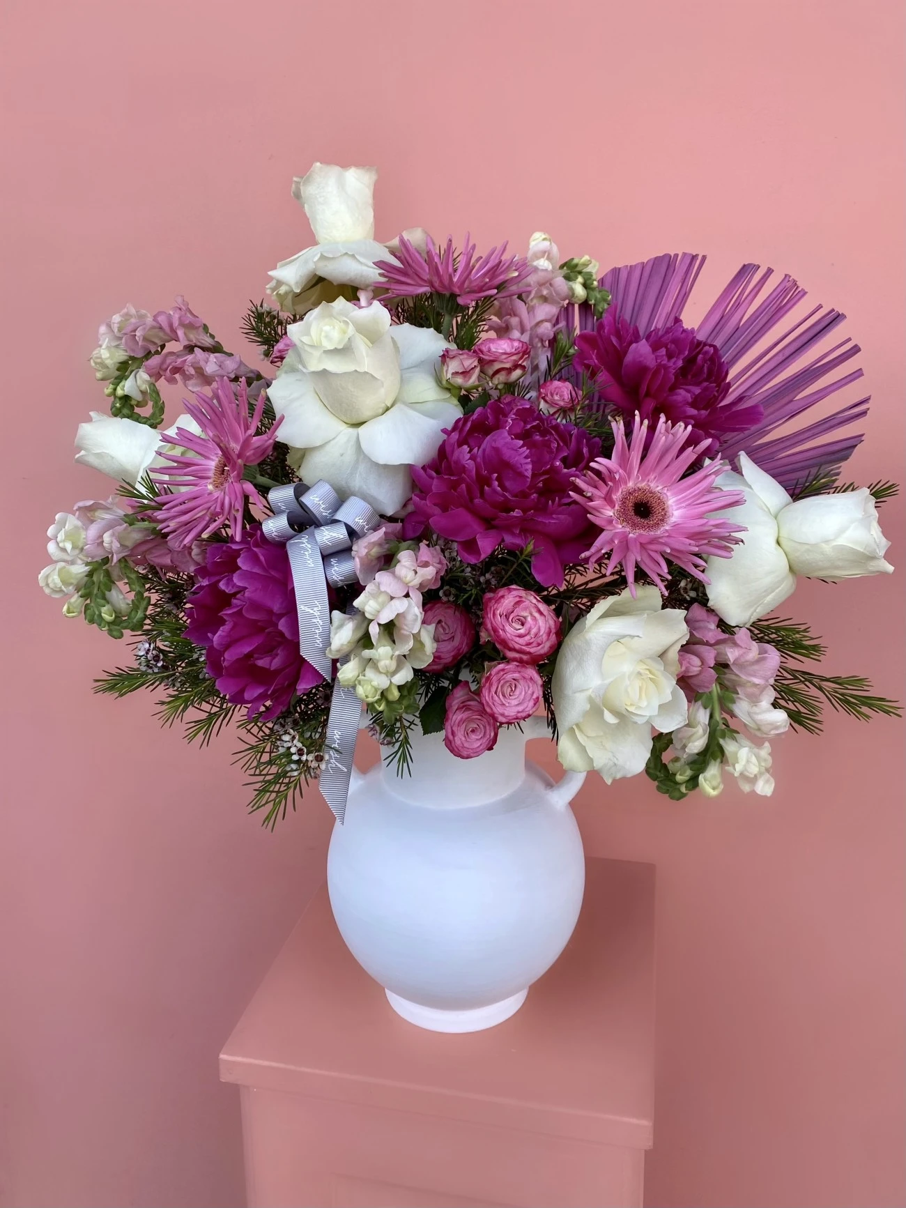 Daniela El Yapımı Seramik Vazoda Aranjman