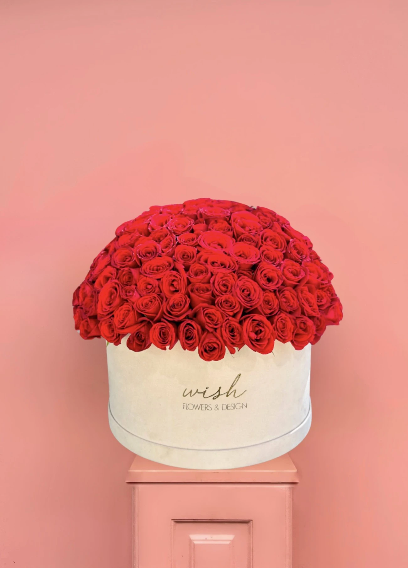 Krem Kadife Kutuda Grand Deluxe Kırmızı Güller