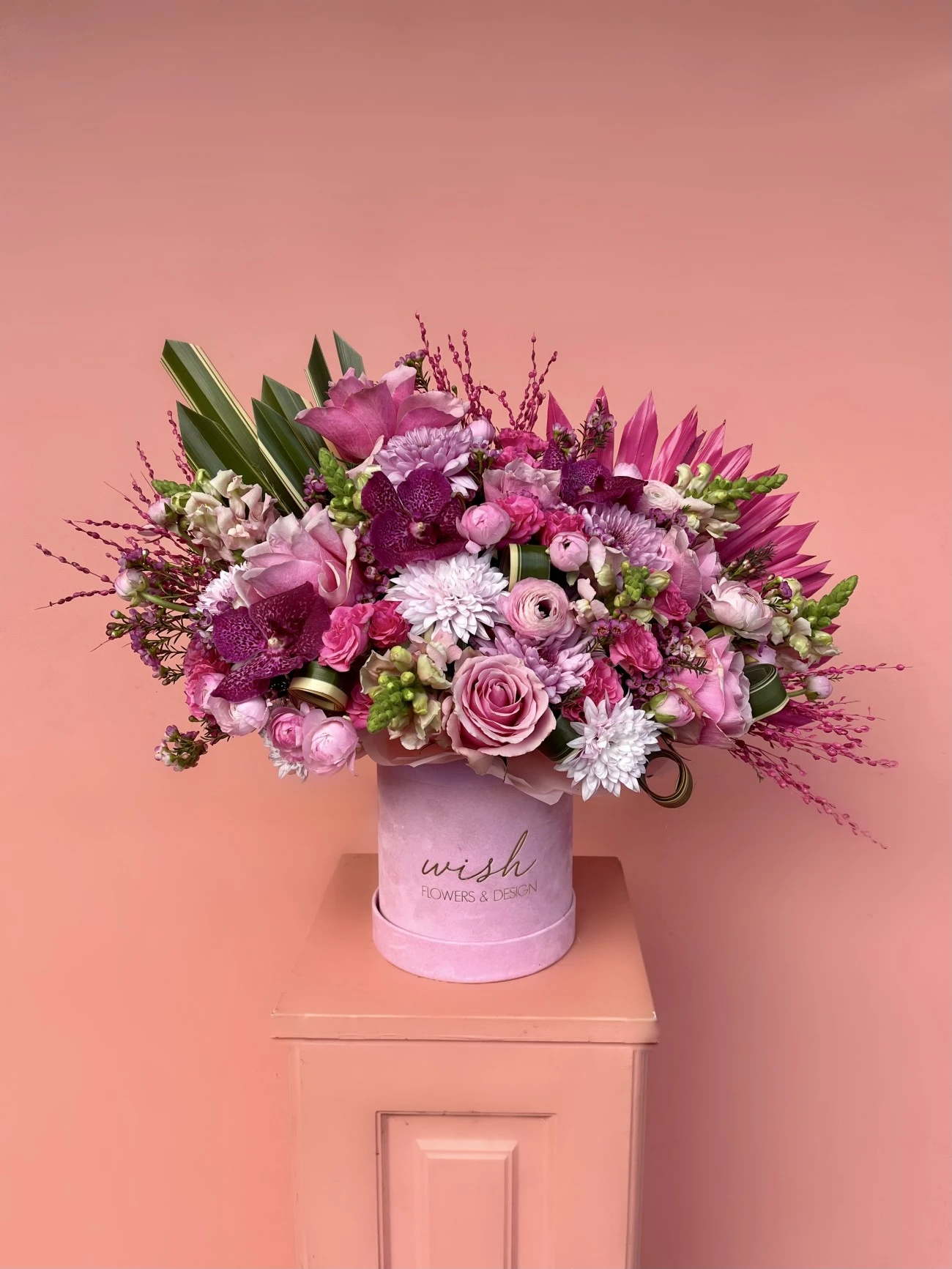 Kadife Pembe Kutuda Pink Chic Aranjman