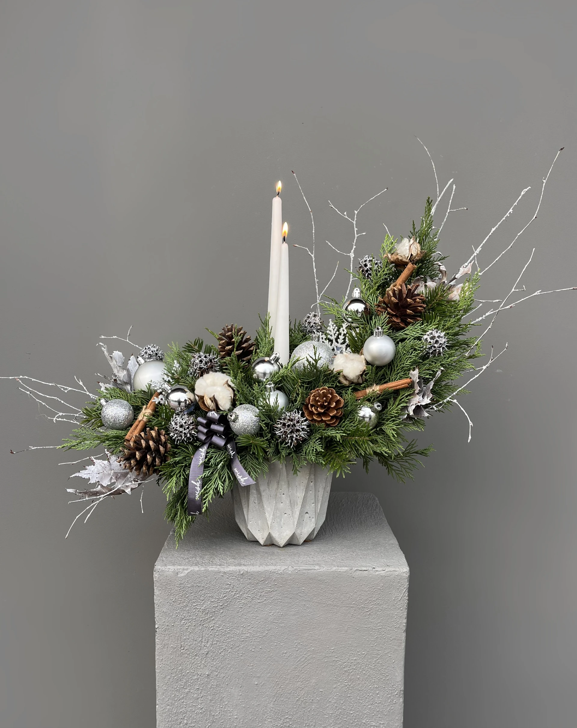 Silver Chic Mumlu Yılbaşı Aranjmanı