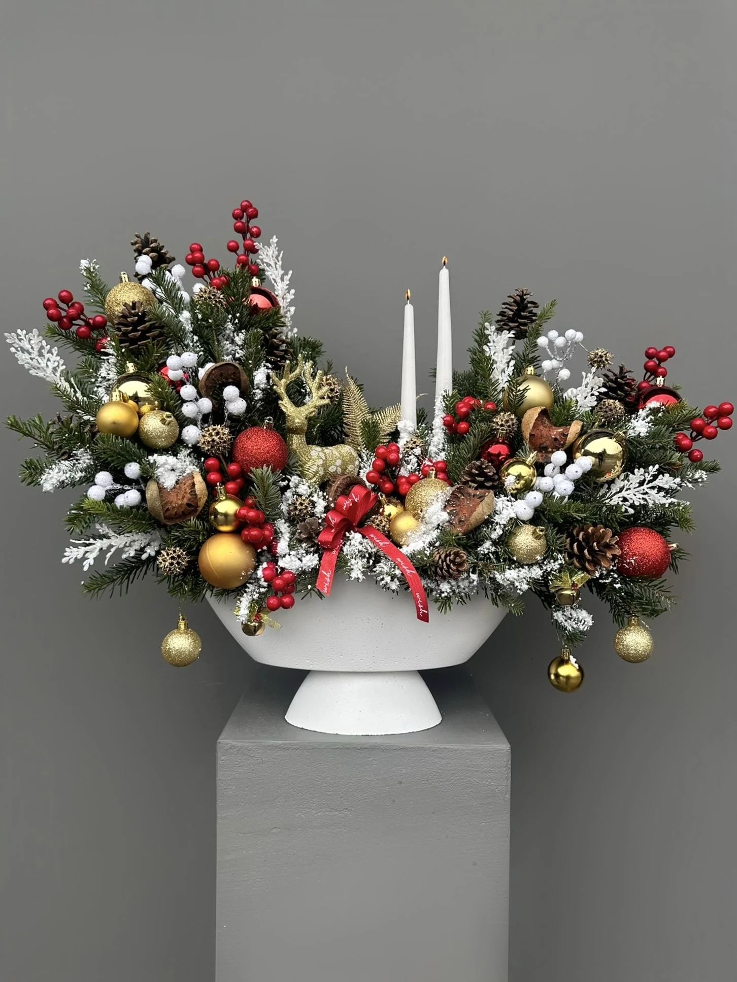 Winter Forest Geyikli Ve Mumlu Tasarım Yılbaşı Aranjmanı