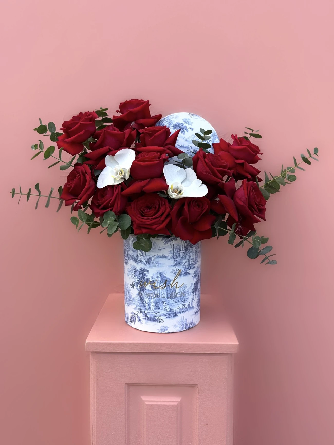 Toile Amour Kutuda Kırmızı Güller