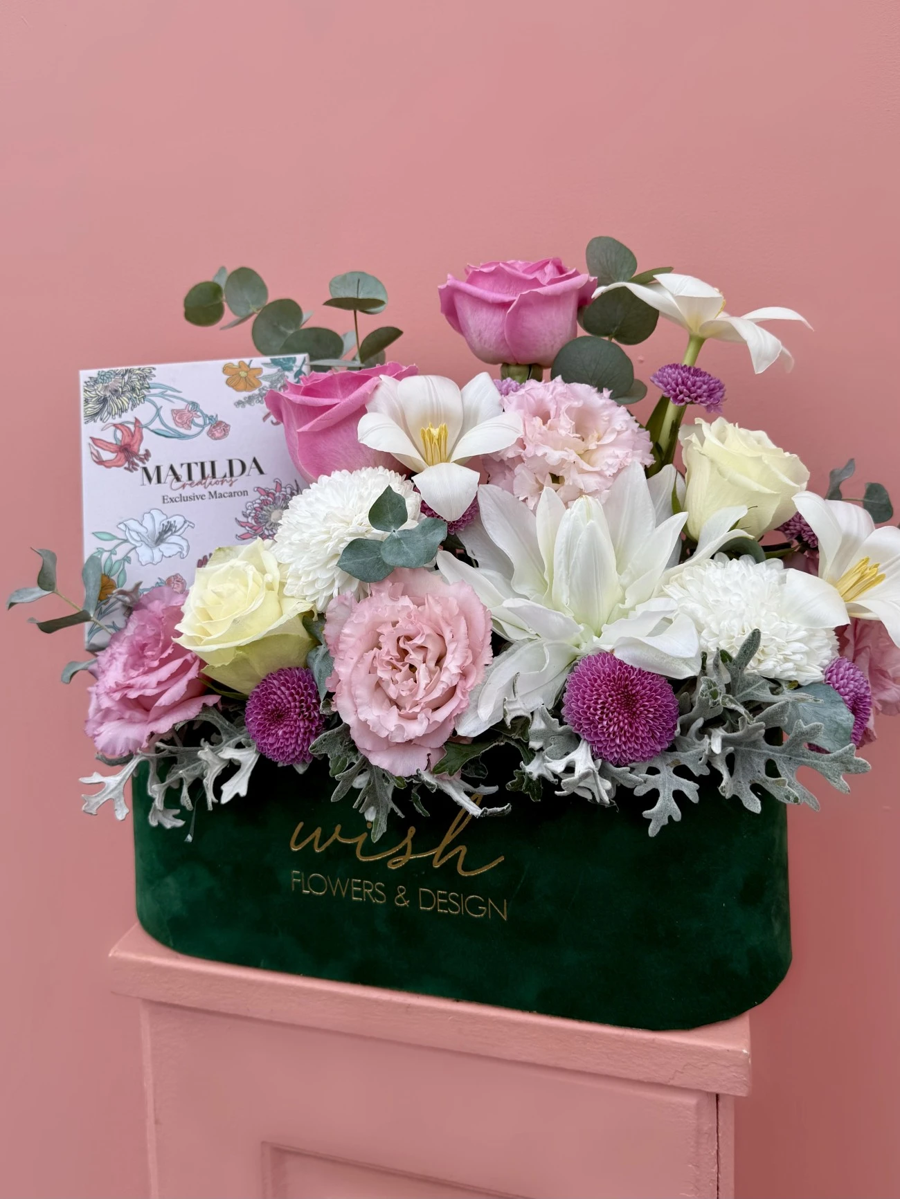 Yeşil Kadife Kutuda Makaronlu Çiçek Bahçesi