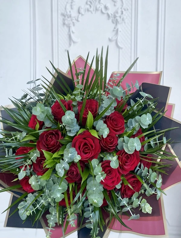 Katia Kırmızı Gül Buketi