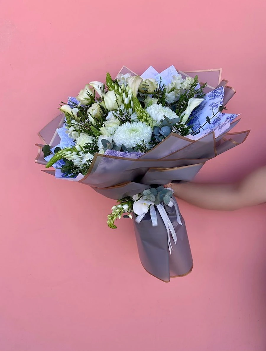 Mathilda Beyaz Karışık Buket