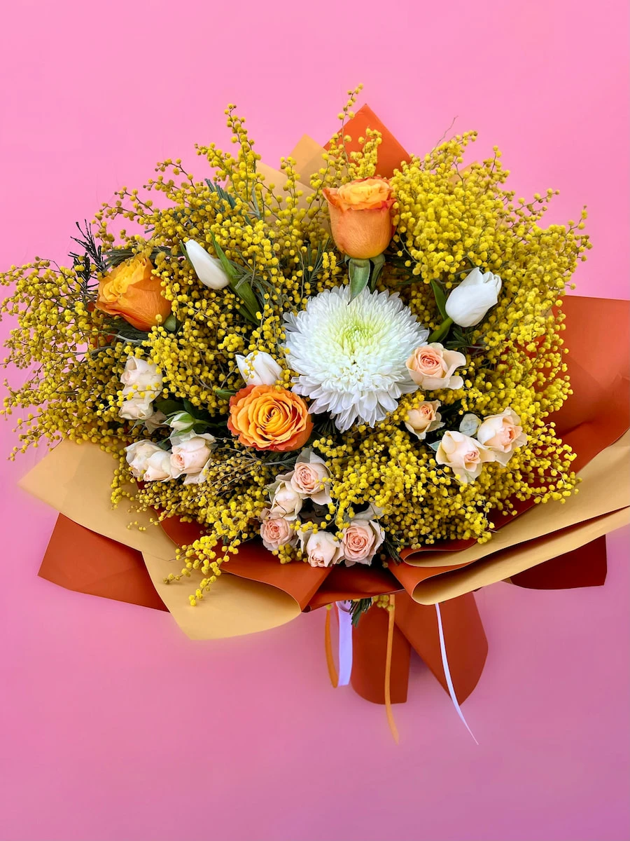 Mimosa Bloom Kadınlar Günü Buketi