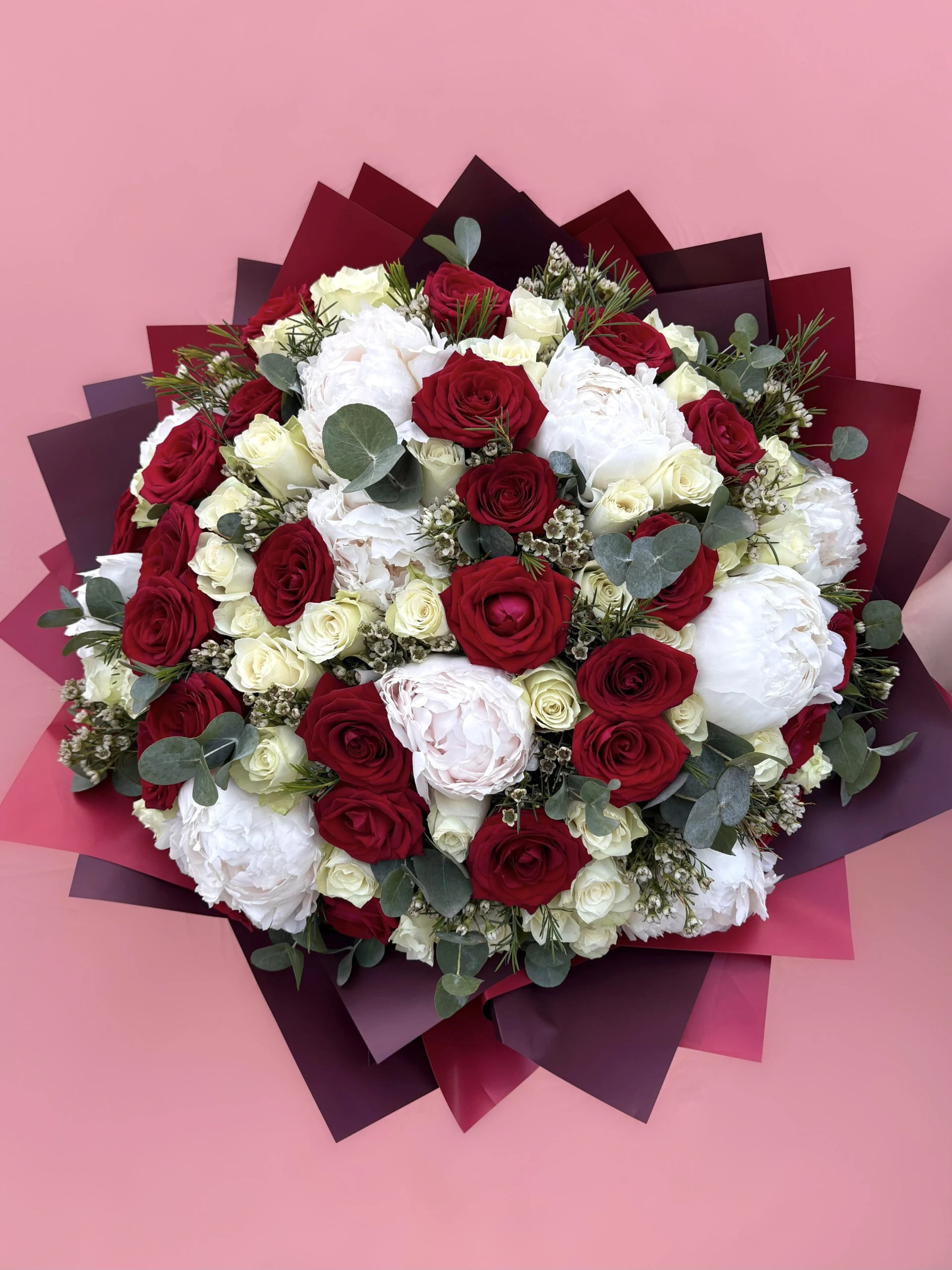 Şakayıklar & Güller Love Story Lüks Buket