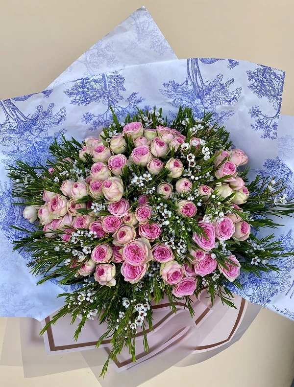 Valeria Özel Pembe Çardak Gül Buketi