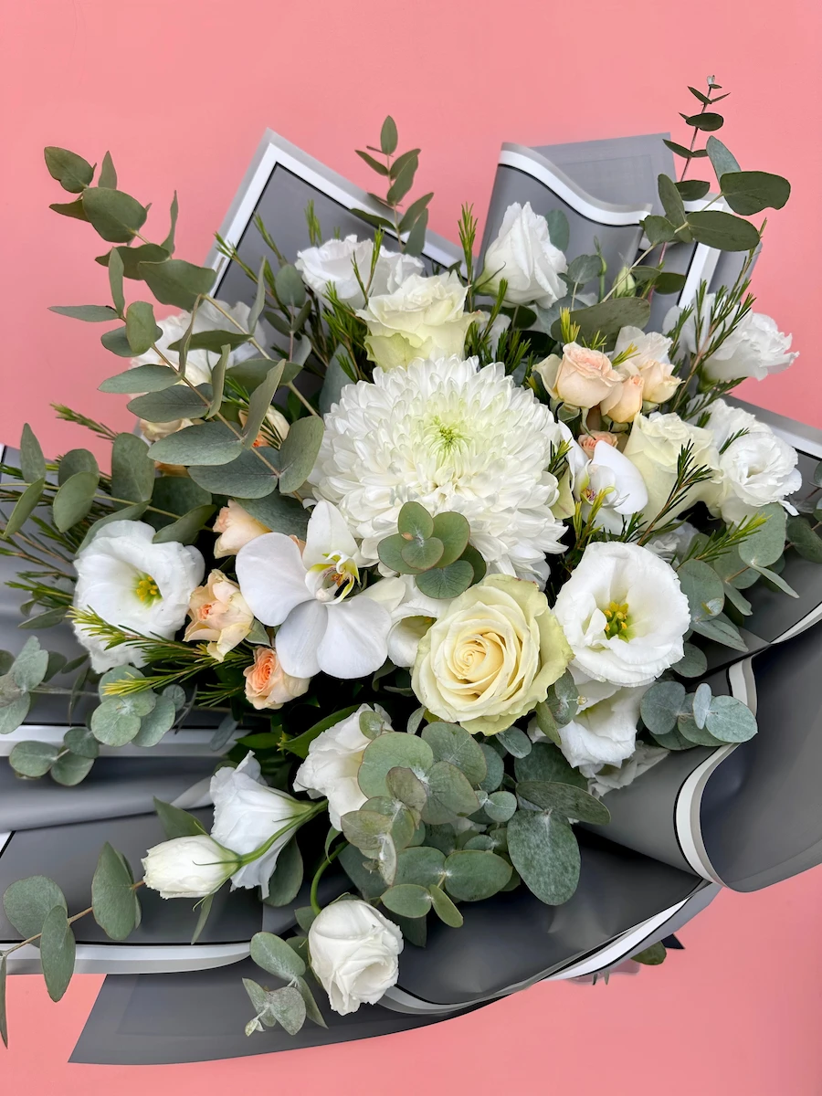 White Love Karışık Buket